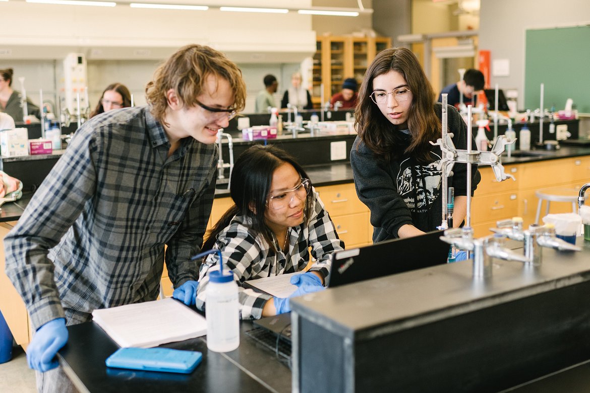 8 ways to drive faculty adoption and improve student experience with AppsAnywhere